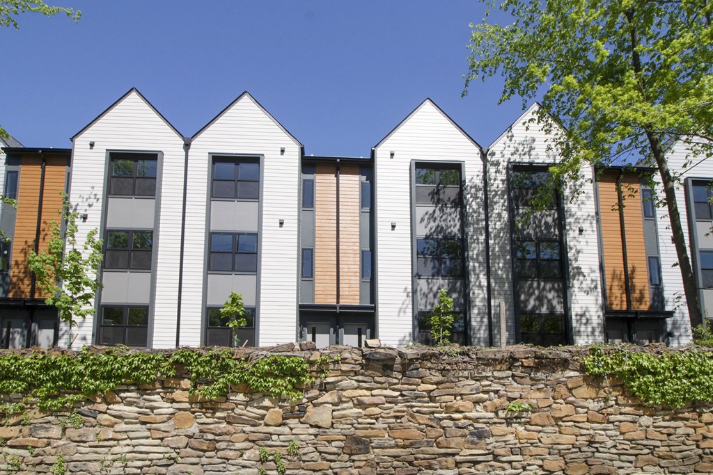 Exterior of Reserve Overlook