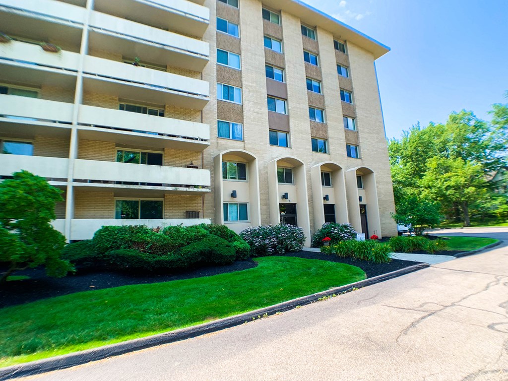 Modern Apartment Exterior at Westwood Meadows, Integrity Realty LLC, Westlake, Ohio