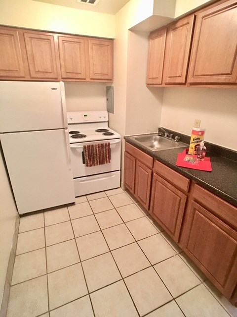 1 bedroom kitchen
