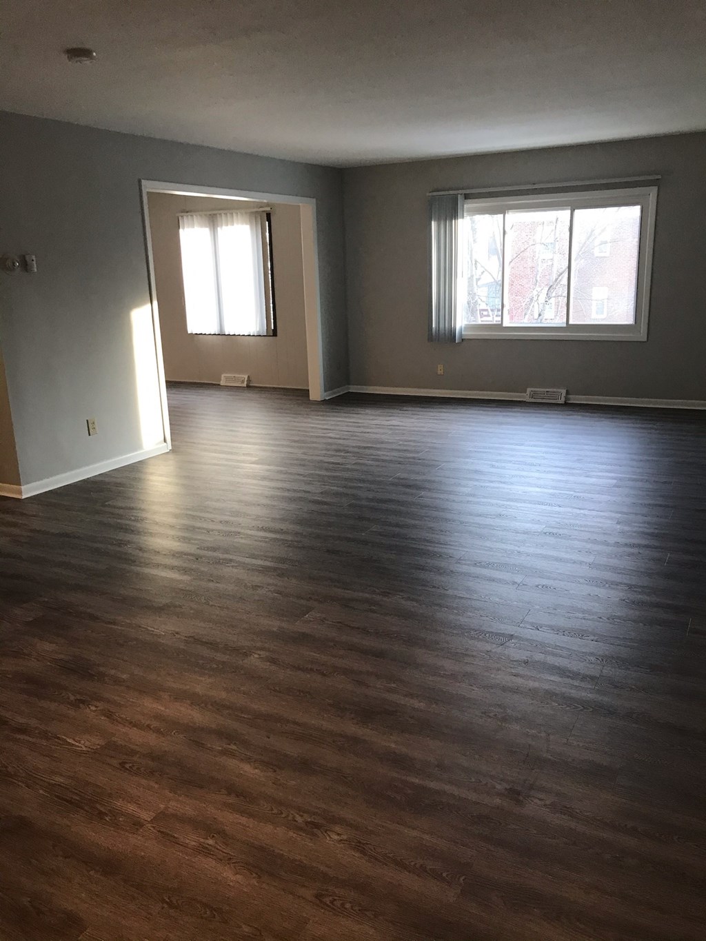 Plank Wood Floor Living Room at Old Green Place Apartments, Integrity Realty LLC, Ohio, 44122
