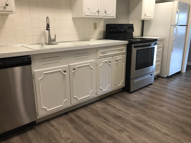 Updated Kitchen at Old Green Place  Apartments, Integrity Realty LLC, Ohio, 44122