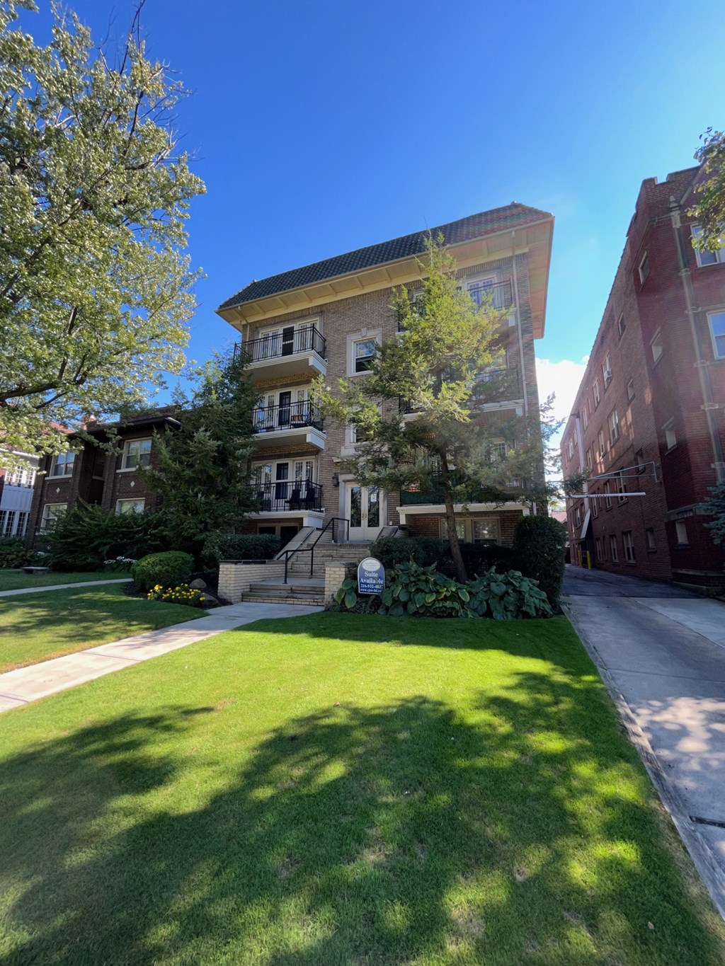 the building in which the apartment is located