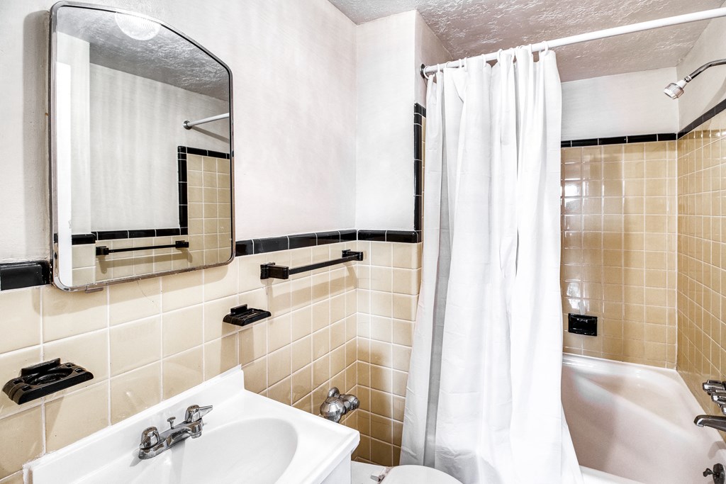 Ceramic tiled bathrooms