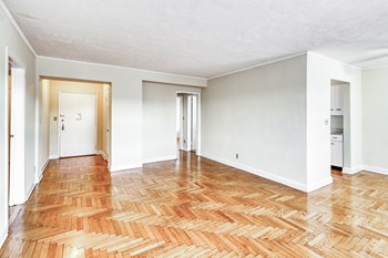 12805 & 12931 Shaker Blvd. Studio-2 Beds Apartment for Rent - Photo Gallery 13