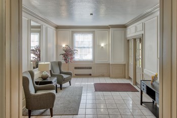 Elegant Lobby at Shaker Town House - Photo Gallery 10