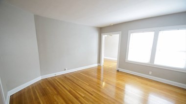 2459 - 2463 Overlook Rd 3 Beds Apartment for Rent