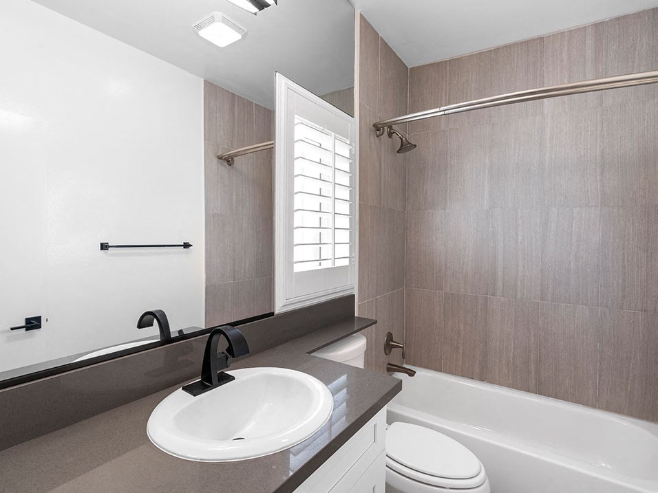 South Hayworth Lofts