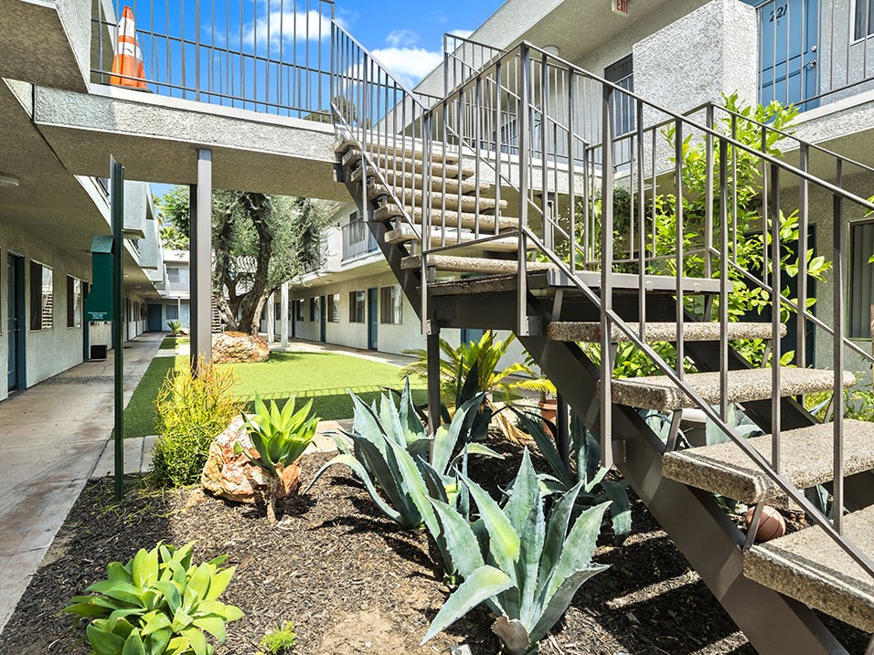 Sherman Oaks Gardens