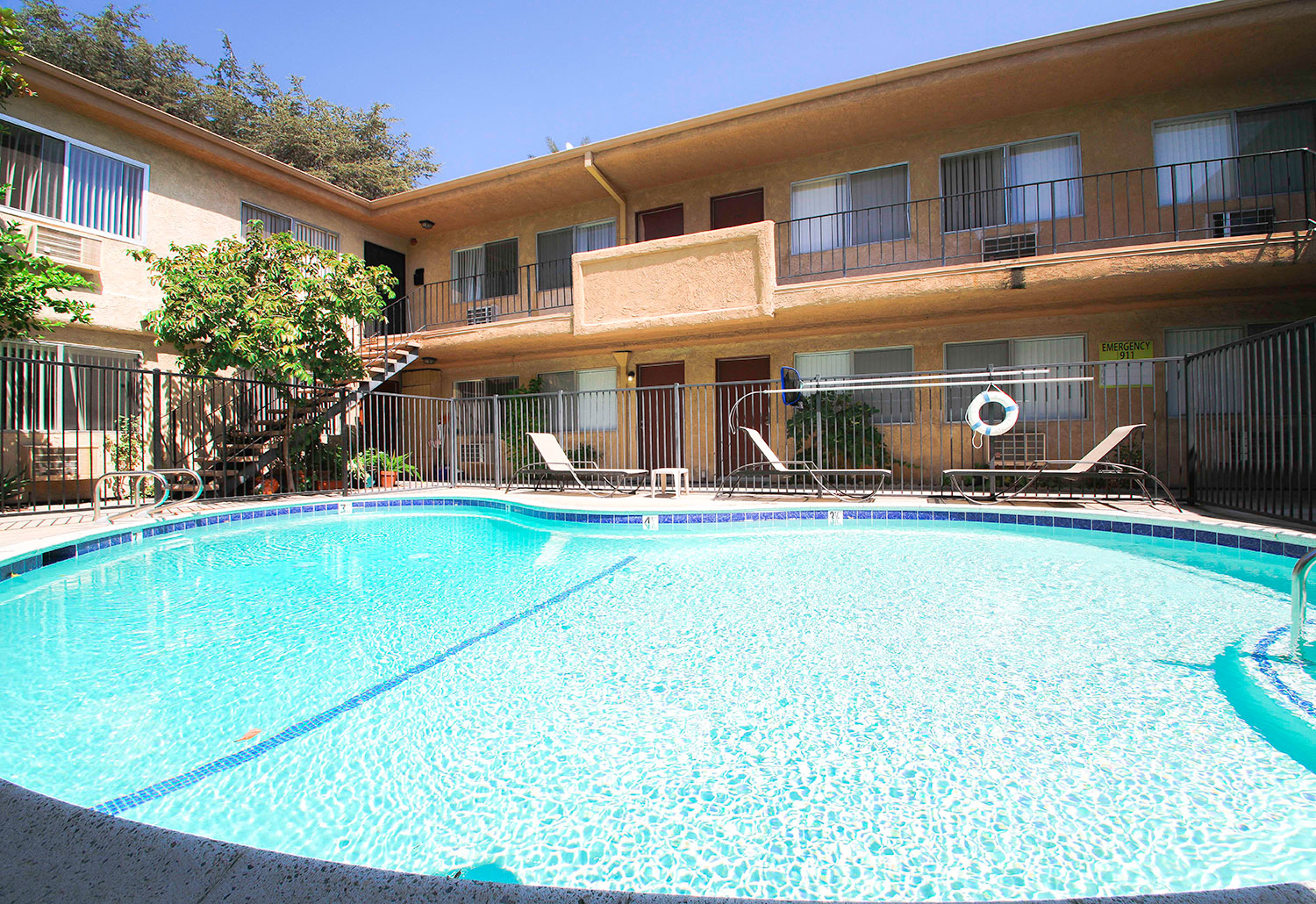 victory villa apartments north hollywood