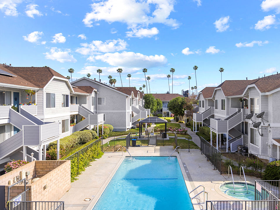 Aerial view of the courtyard, including pool and jacuzzi.
