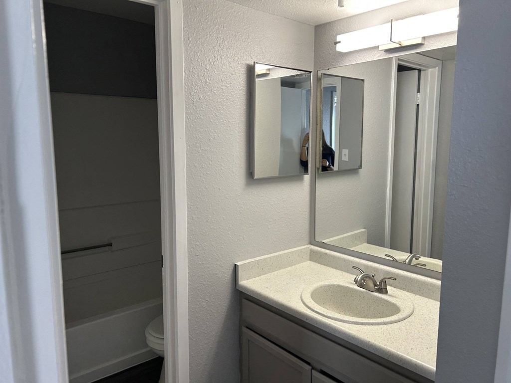2 BR bathroom