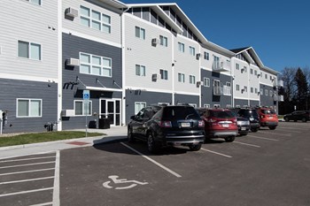 300 20th St South Studio-2 Beds Apartment for Rent - Photo Gallery 2