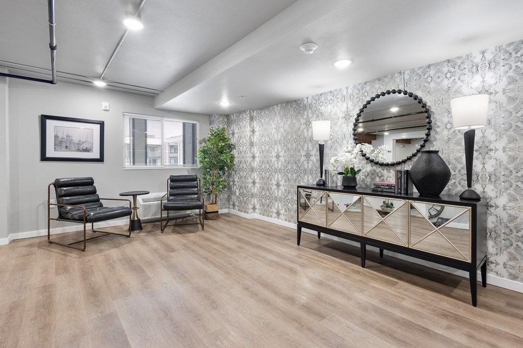 Common Area with Chairs and Decor