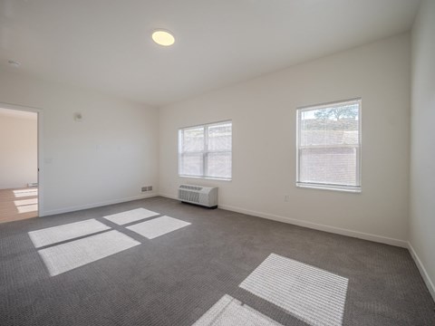 empty bedroom with carpet