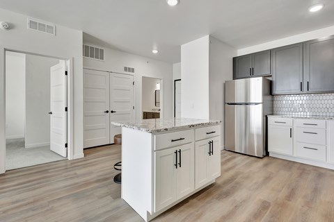 2 Bedroom Kitchen (Silver Lake Crossing)