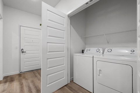 Studio - In-Unit Washer and Dryer