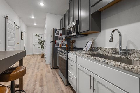 Tempo - Studio - Kitchen