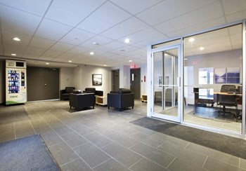 1 Columbia St W 5 Beds Apartment, Student for Rent - Photo Gallery 2