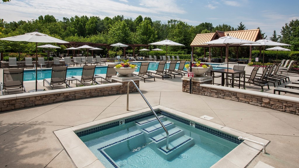 Resort Pool and Hot Tub at The Mews at Princeton Junction