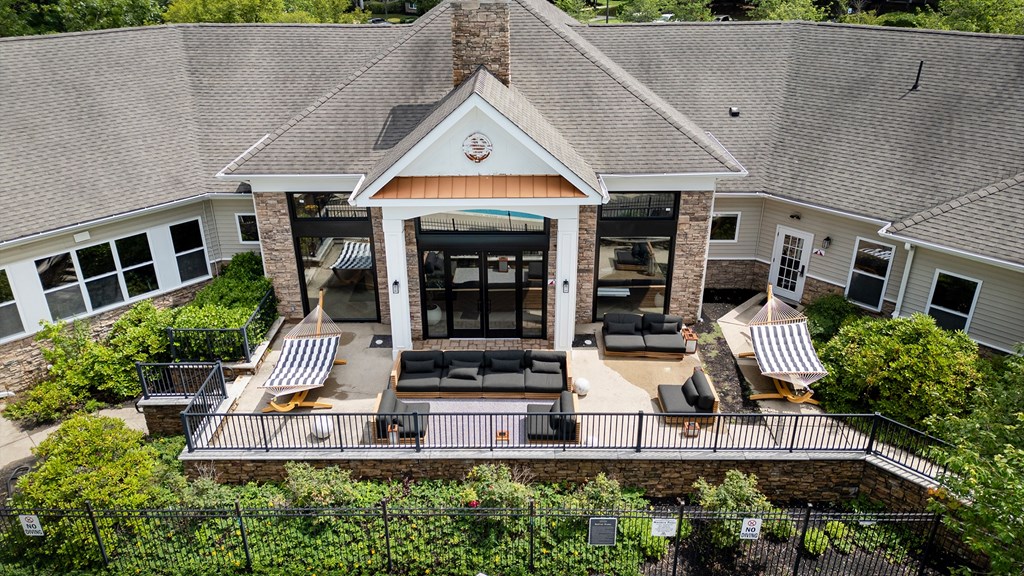 Outdoor lounge at The Mews at Princeton Junction