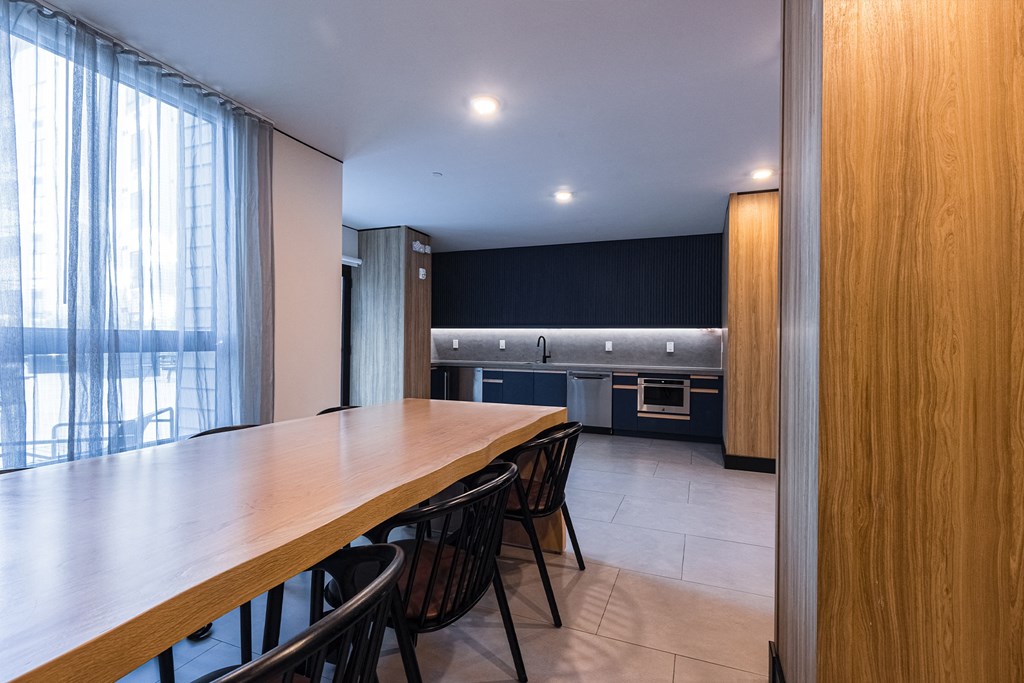 Bar and Kitchen at The Botanic, Carteret, NJ, 07008