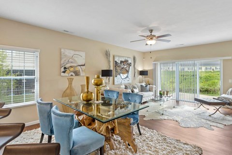 Large dining room in open-concept rental homes in Florence, KY