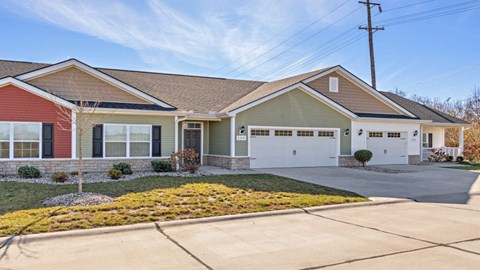 Ranch-style homes at The Villages of Florence and Weaver Mill