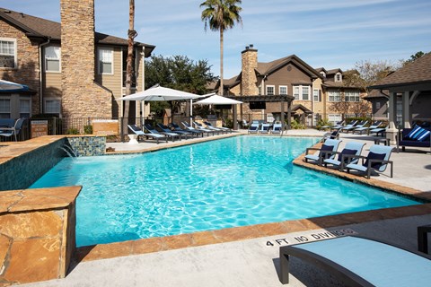 Luxury Apartments in The Woodlands