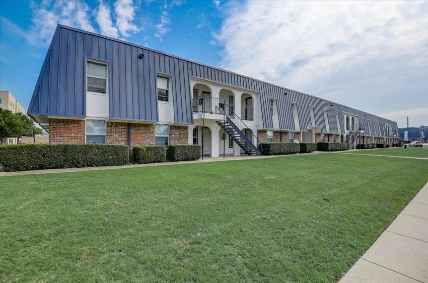 Vintage Pads Student Housing