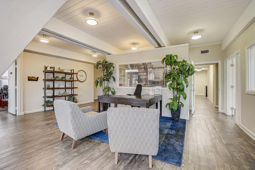 900 W Spring Valley Rd 1-3 Beds Apartment for Rent - Photo Gallery 1