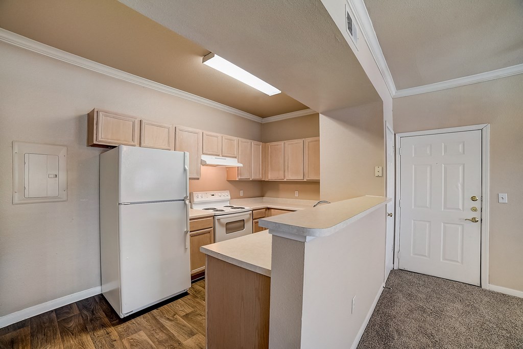 the preserve at ballantyne commons apartment kitchen with white appliances