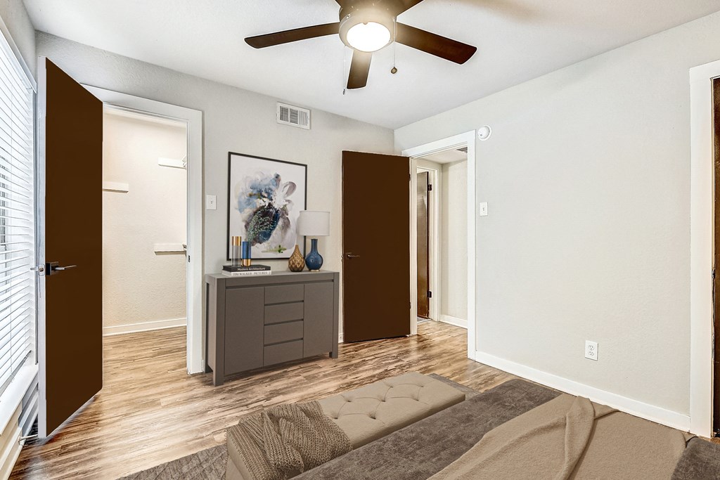 rent apartments in East Dallas