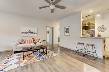 6600 Rivertrail Circle 1-3 Beds Apartment for Rent - Photo Gallery 3