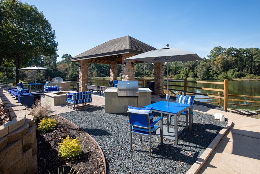 Artisan At Lake Wyndemere Apartments, 2109 Sawdust Rd, The Woodlands