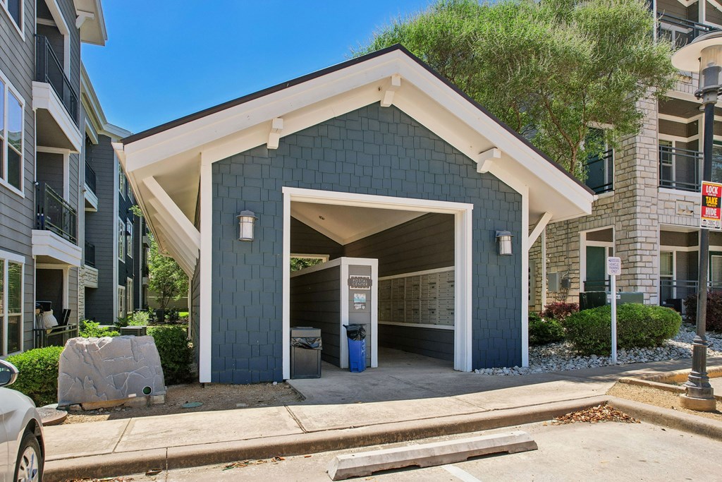 Lakewood Flats Apartments