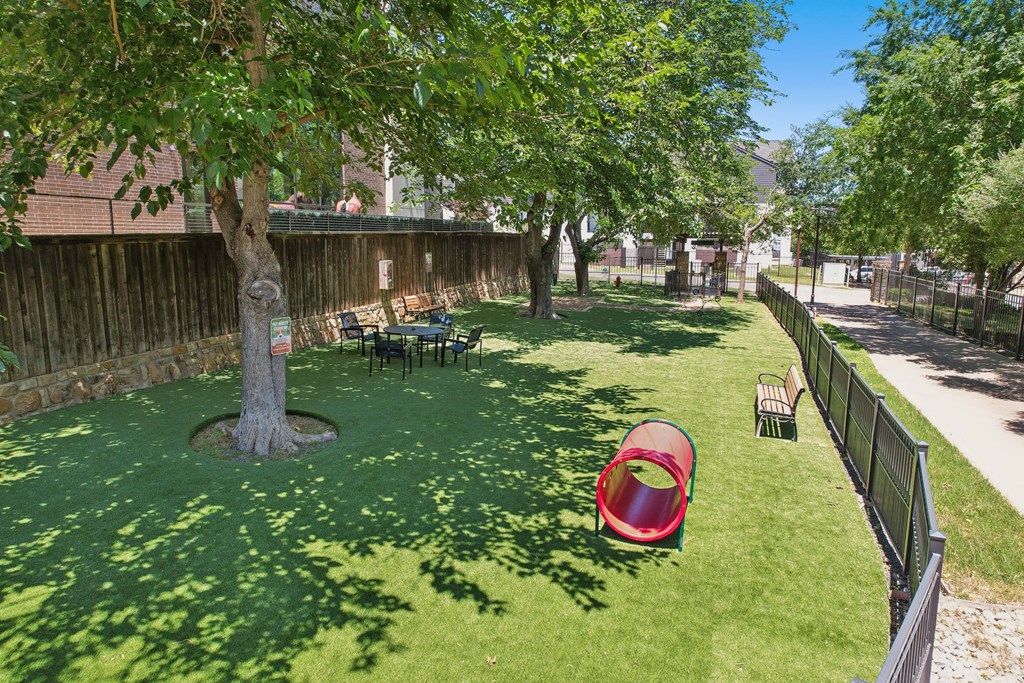 Lakewood Flats Apartments