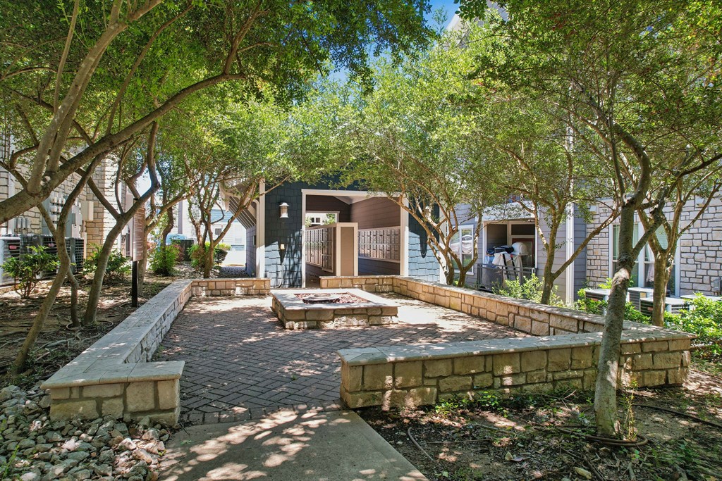 Lakewood Flats Apartments