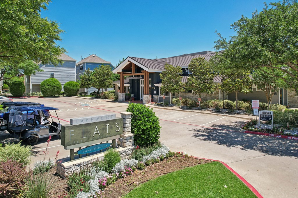 Lakewood Flats Apartments