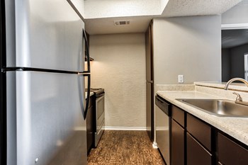 3535 Webb Chapel Ext 1-2 Beds Apartment for Rent - Photo Gallery 6
