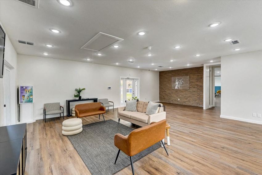 10028 Royal Ln 1-3 Beds Apartment for Rent - Photo Gallery