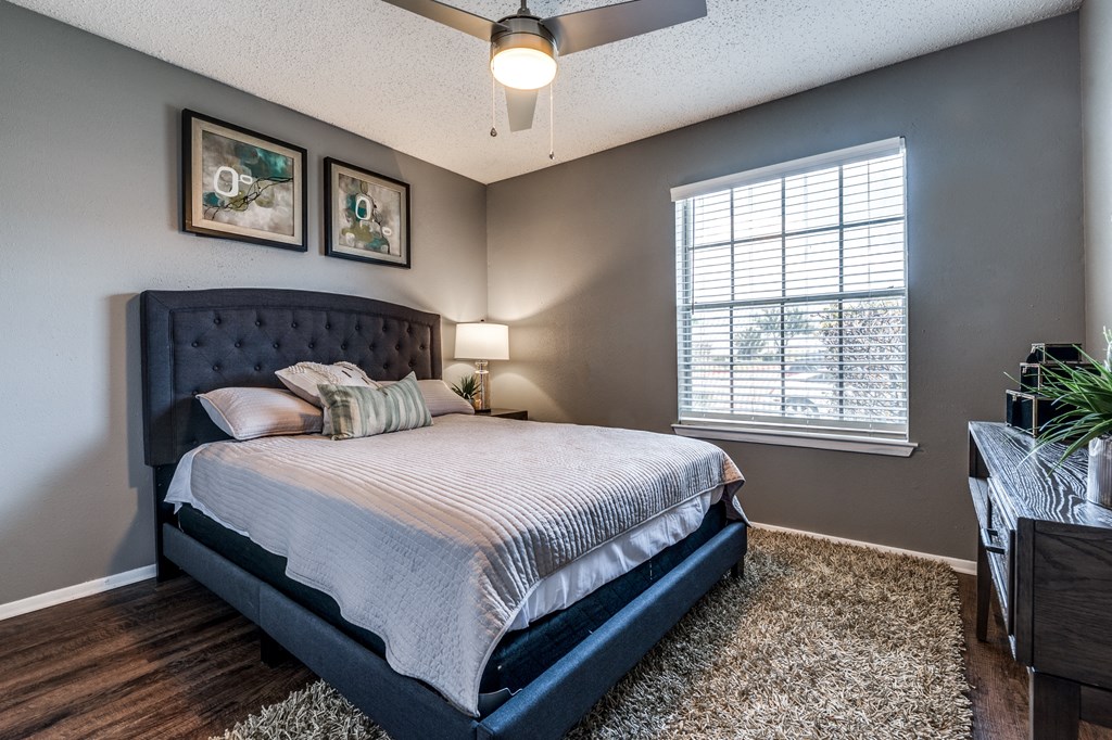 the preserve at ballantyne commons bedroom with bed and window