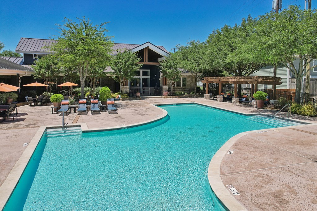 Lakewood Flats Apartments