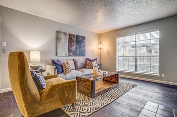 living room Apartments in Ft. Worth - Photo Gallery 2
