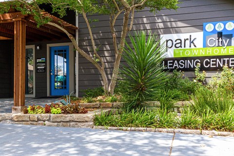 the front of the park city toowoomba leasing center