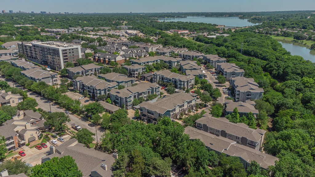 Lakewood Flats Apartments