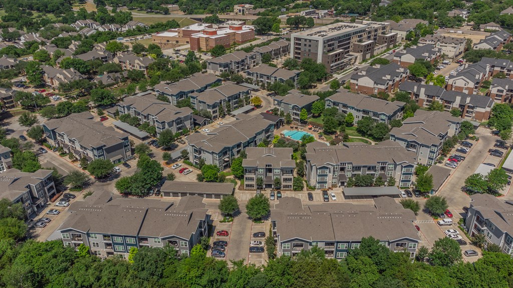 Lakewood Flats Apartments