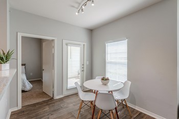 villas apartments open floor plan - Photo Gallery 5