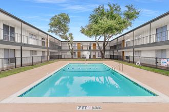 2732 W Colorado Blvd 1-2 Beds Apartment for Rent