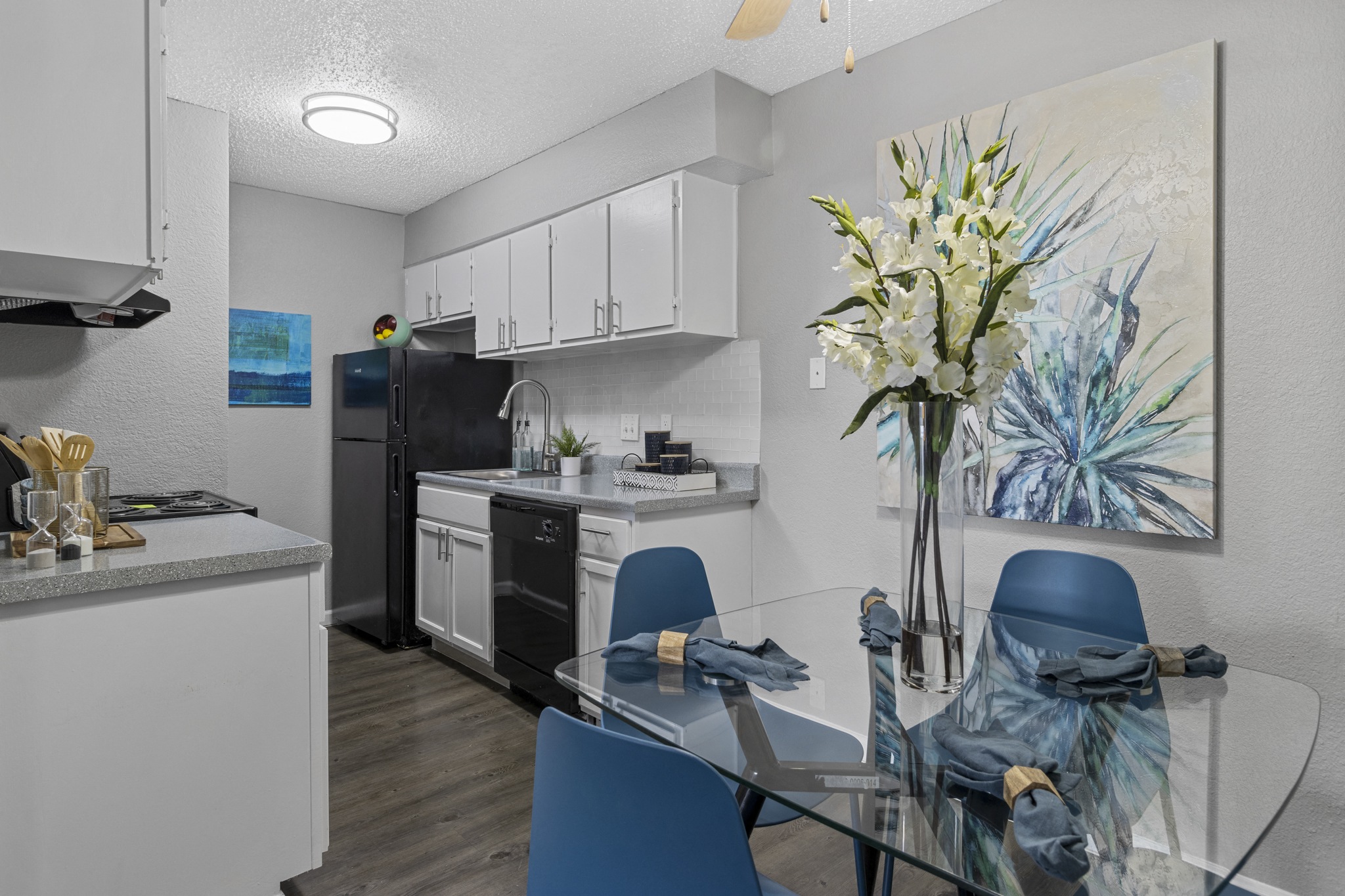 Starburst Apartments