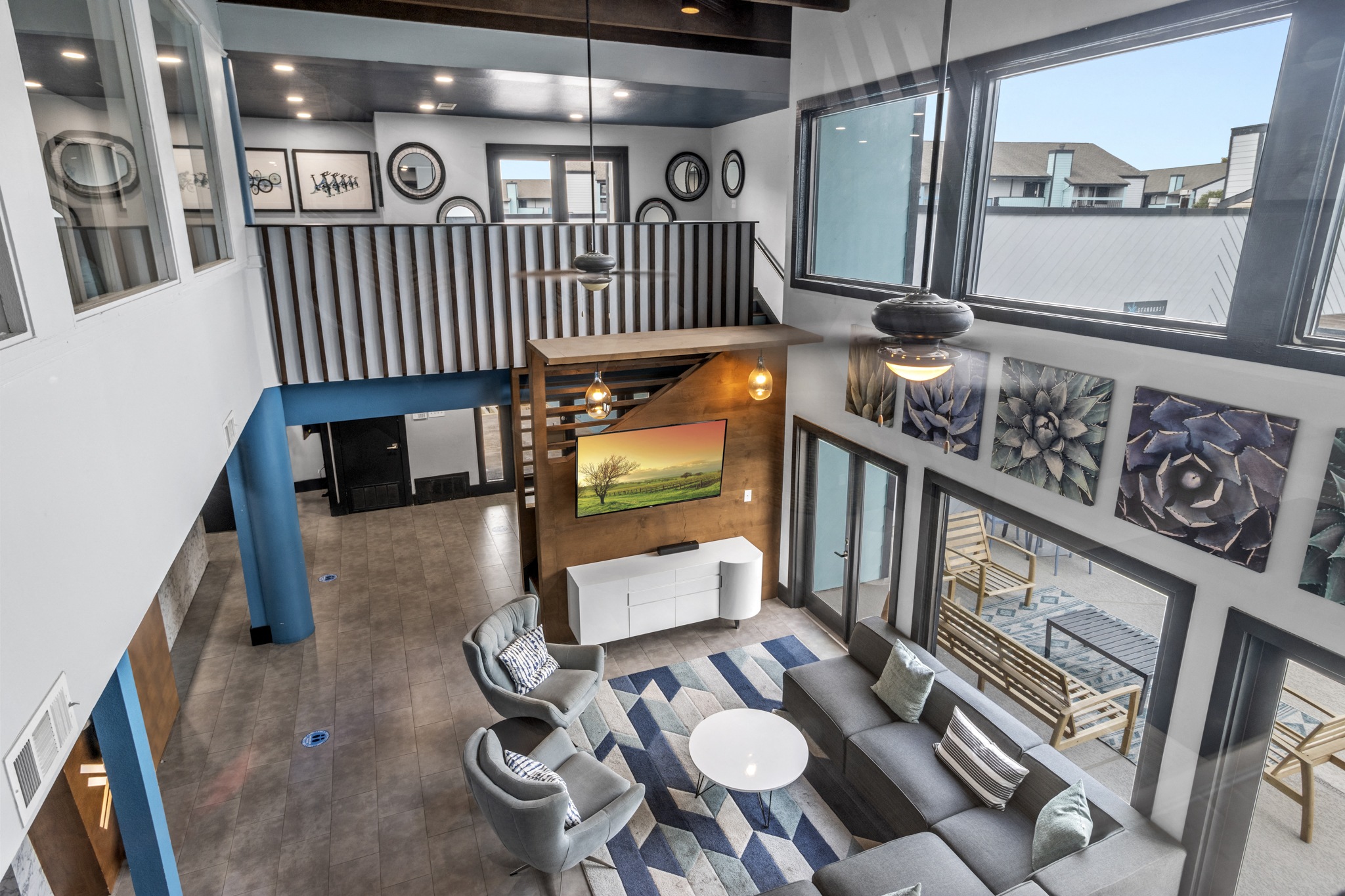 Starburst Apartments